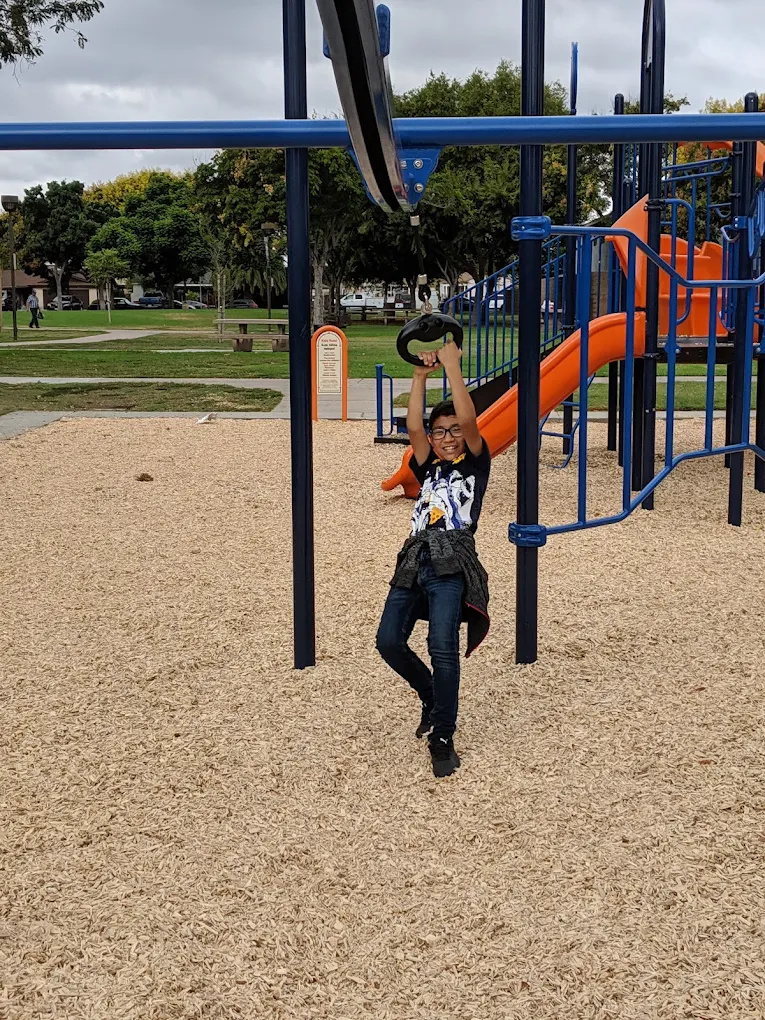 Simms Park - Photo 1