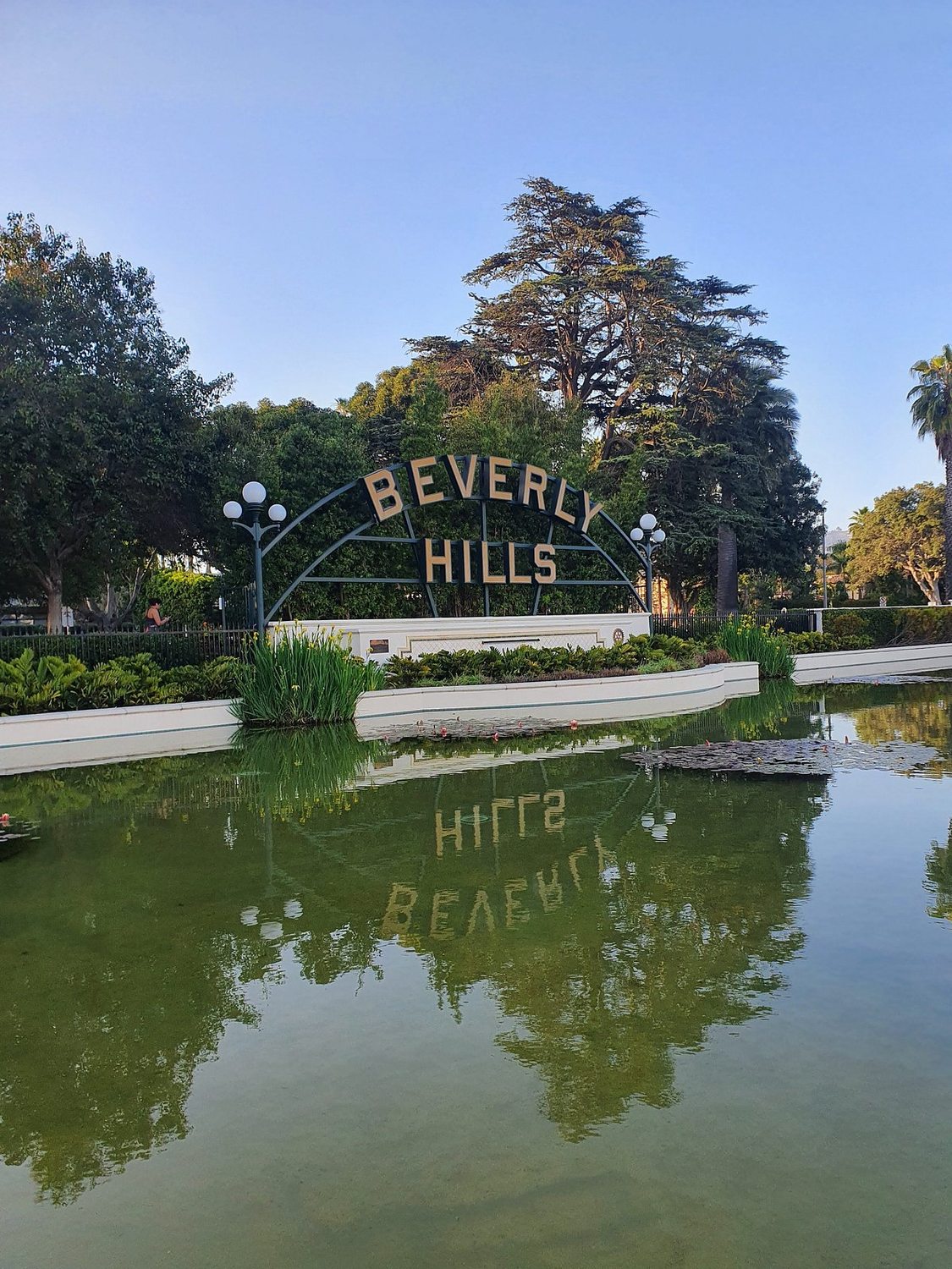 Beverly Gardens Park - Photo 1