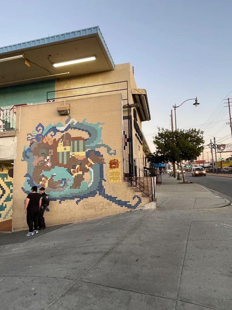 El Mercado de Los Angeles - Photo 1