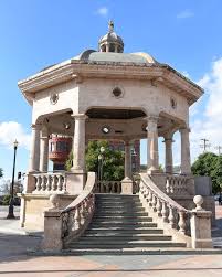 Mariachi Plaza - Photo 1