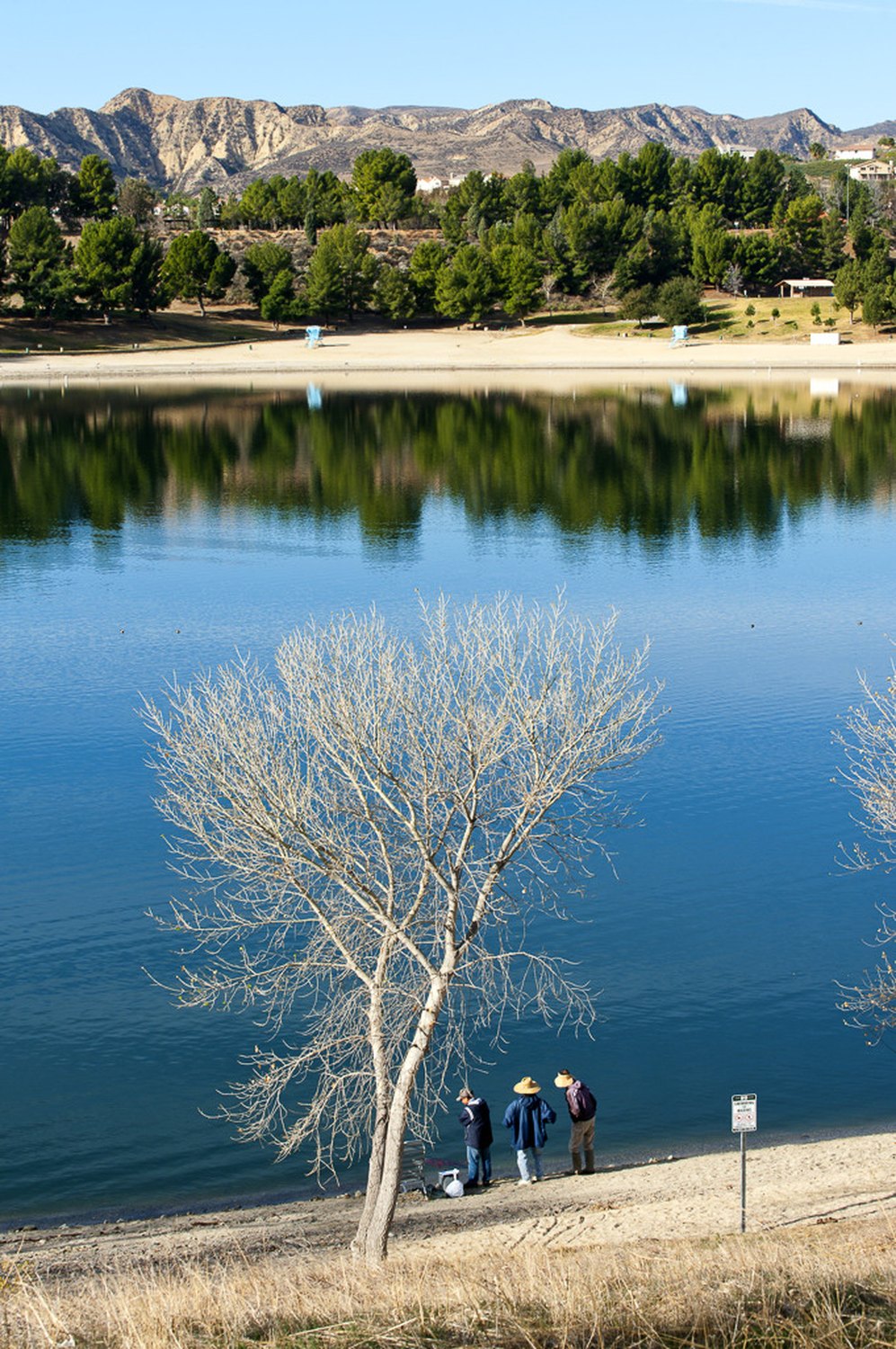Castaic Lagoon - Photo 1