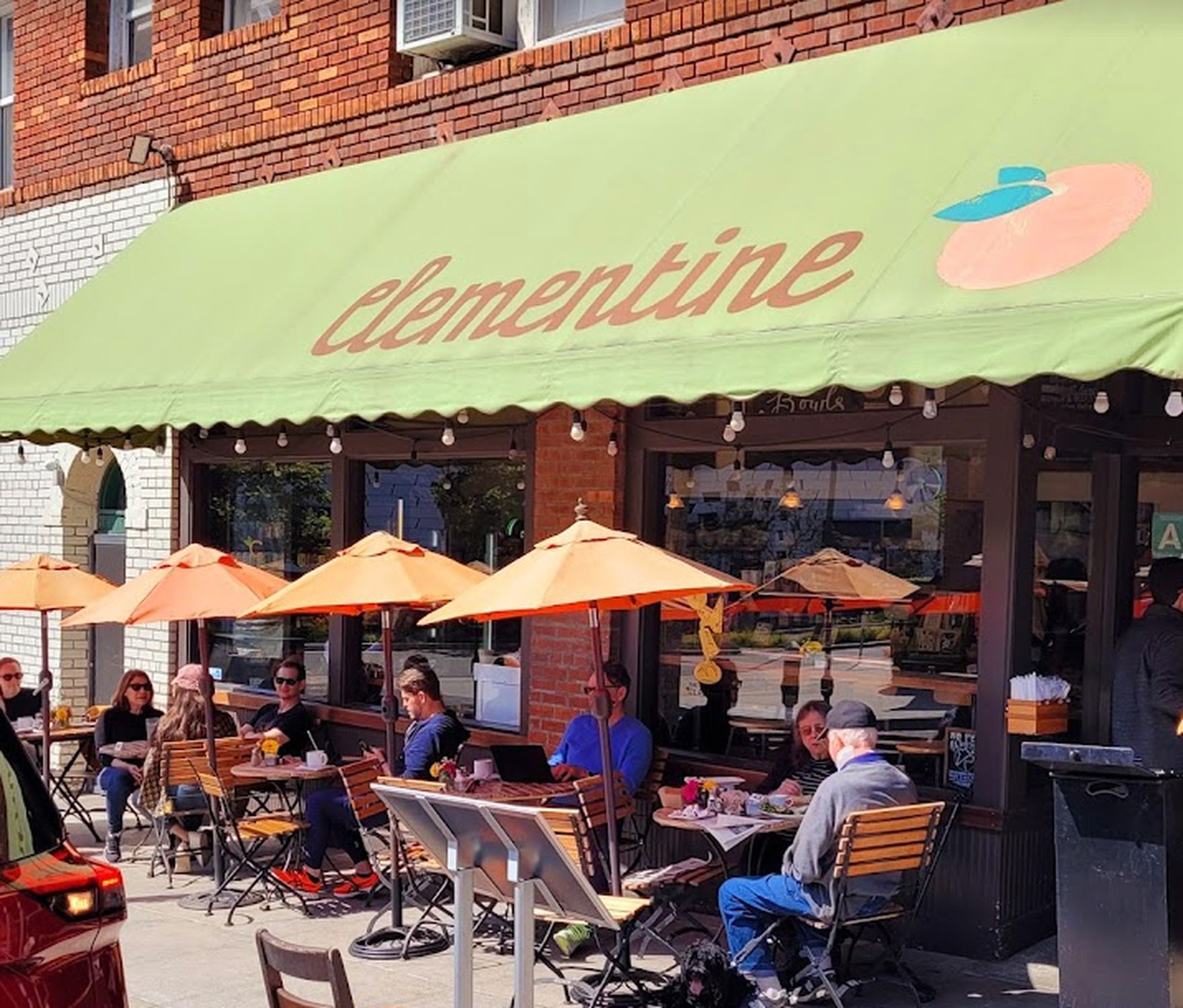 Clementine - Photo 1