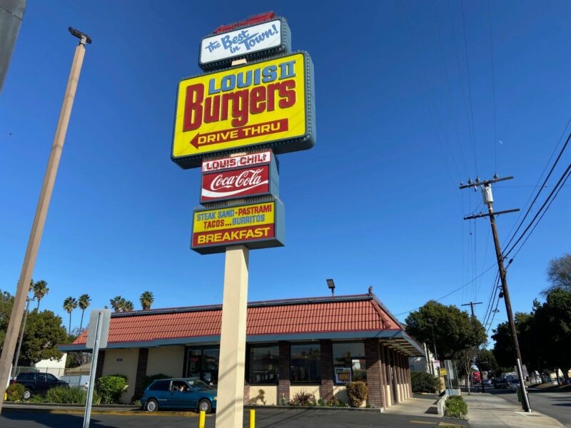 Louis Burgers III - Photo 1