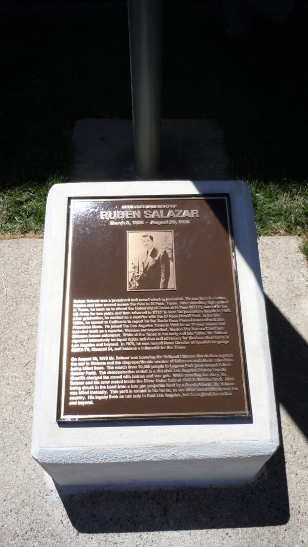 Salazar Park - Photo 1