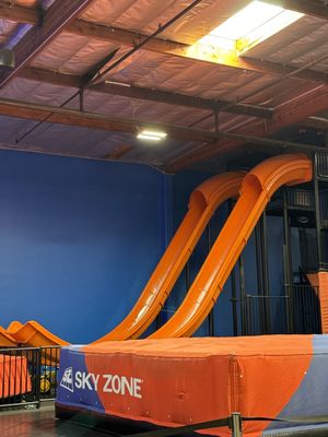 Skyzone Trampoline Park - Photo 1