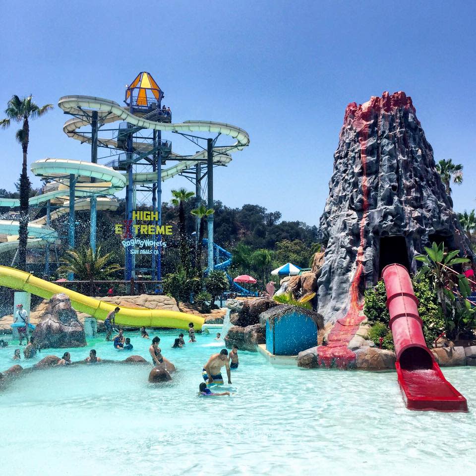 Raging Waters Los Angeles - Photo 1