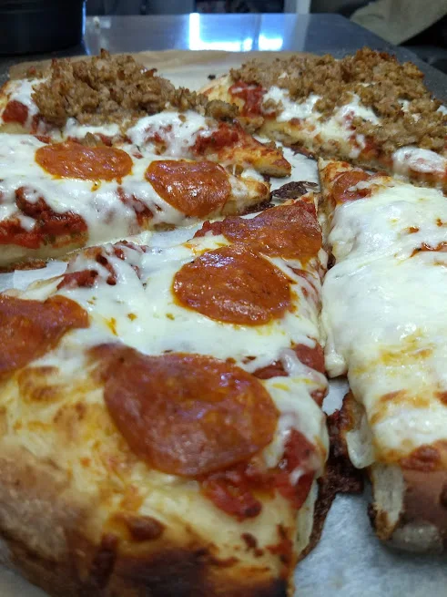 Rizzo's Pizzeria - Photo 1