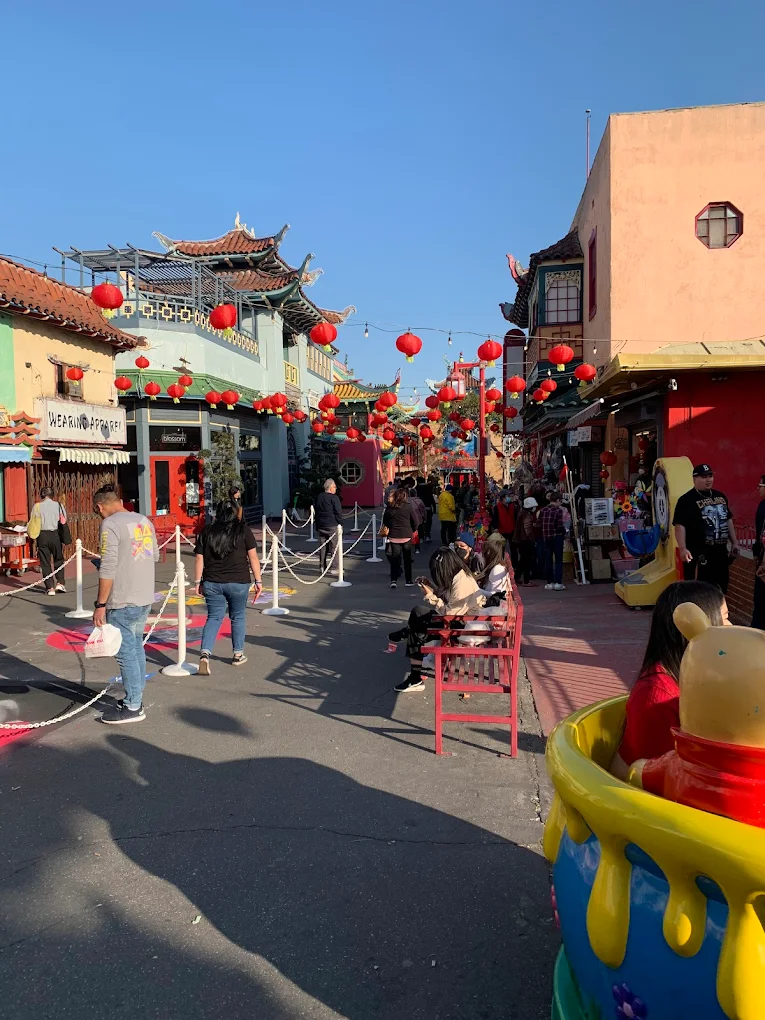 Chinatown Central Plaza - Photo 1