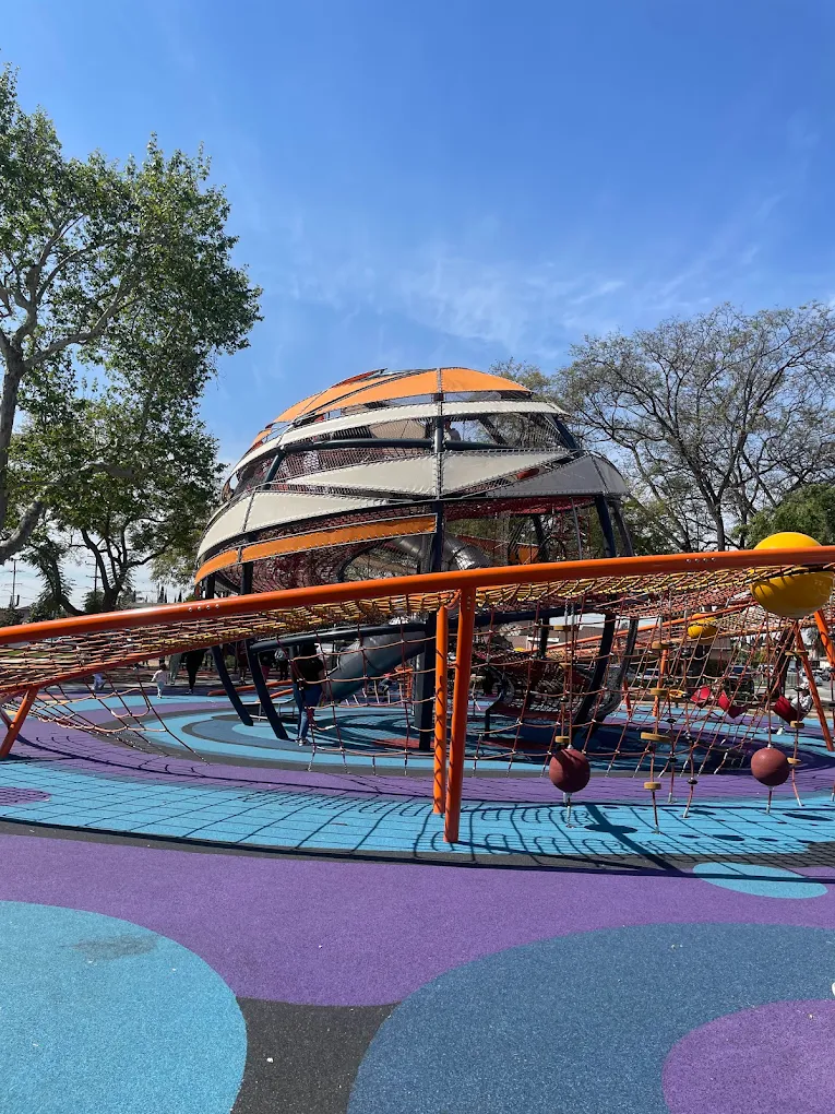 Lynwood Park - Photo 1