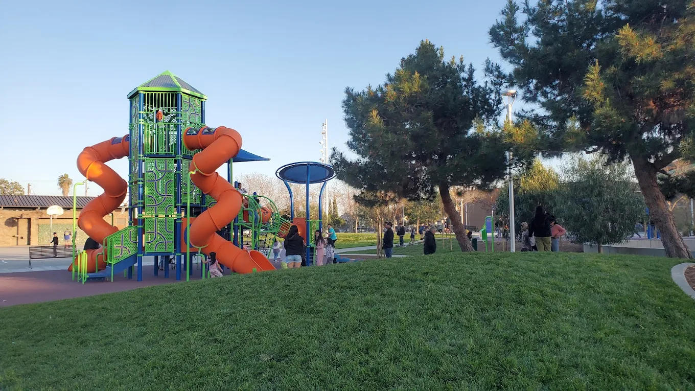 Yvonne Burke-John D. Ham Park - Photo 1