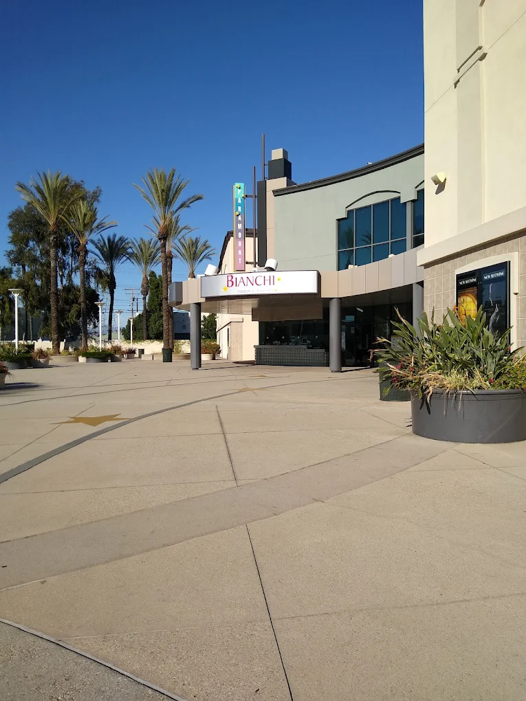 Bianchi Theatres - Photo 1