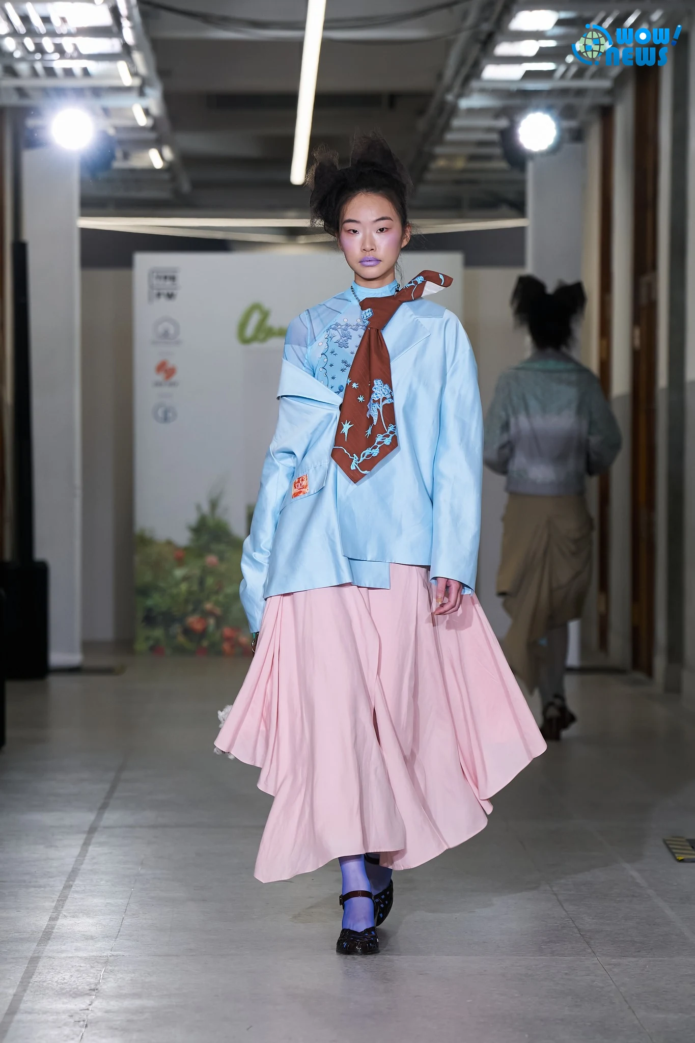 王子欣攜手珖藝印花 臺北時裝週展現柔韌英倫美學 - 照片 13