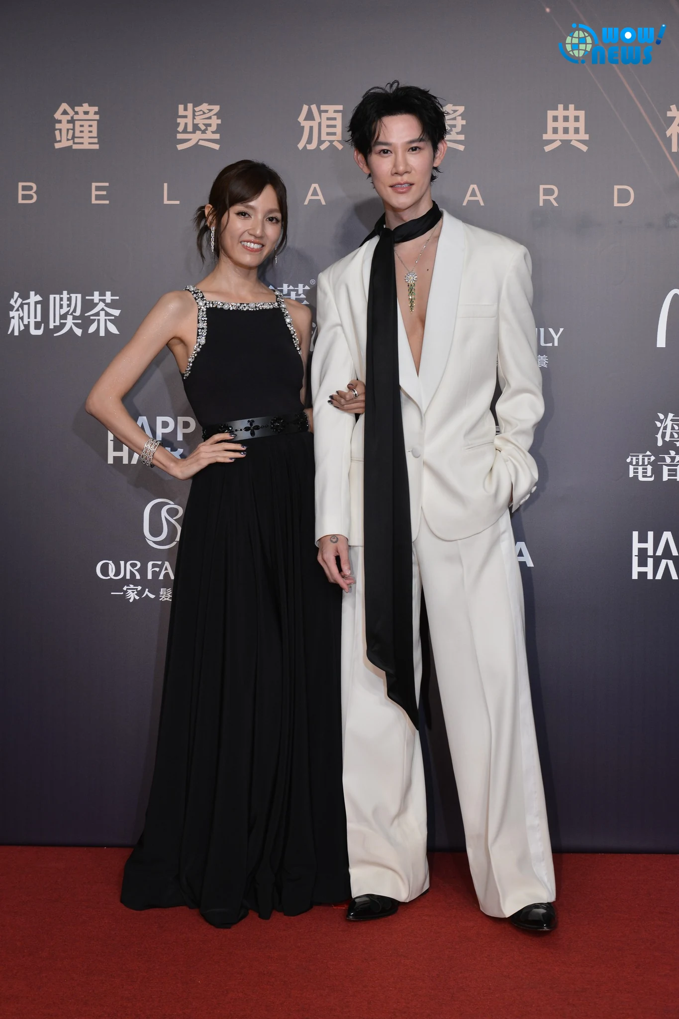 金鐘61/夏和熙攜手Dora掌紅毯主持 克服強颱嗨喊:見證台灣影視奇蹟 - 照片 8