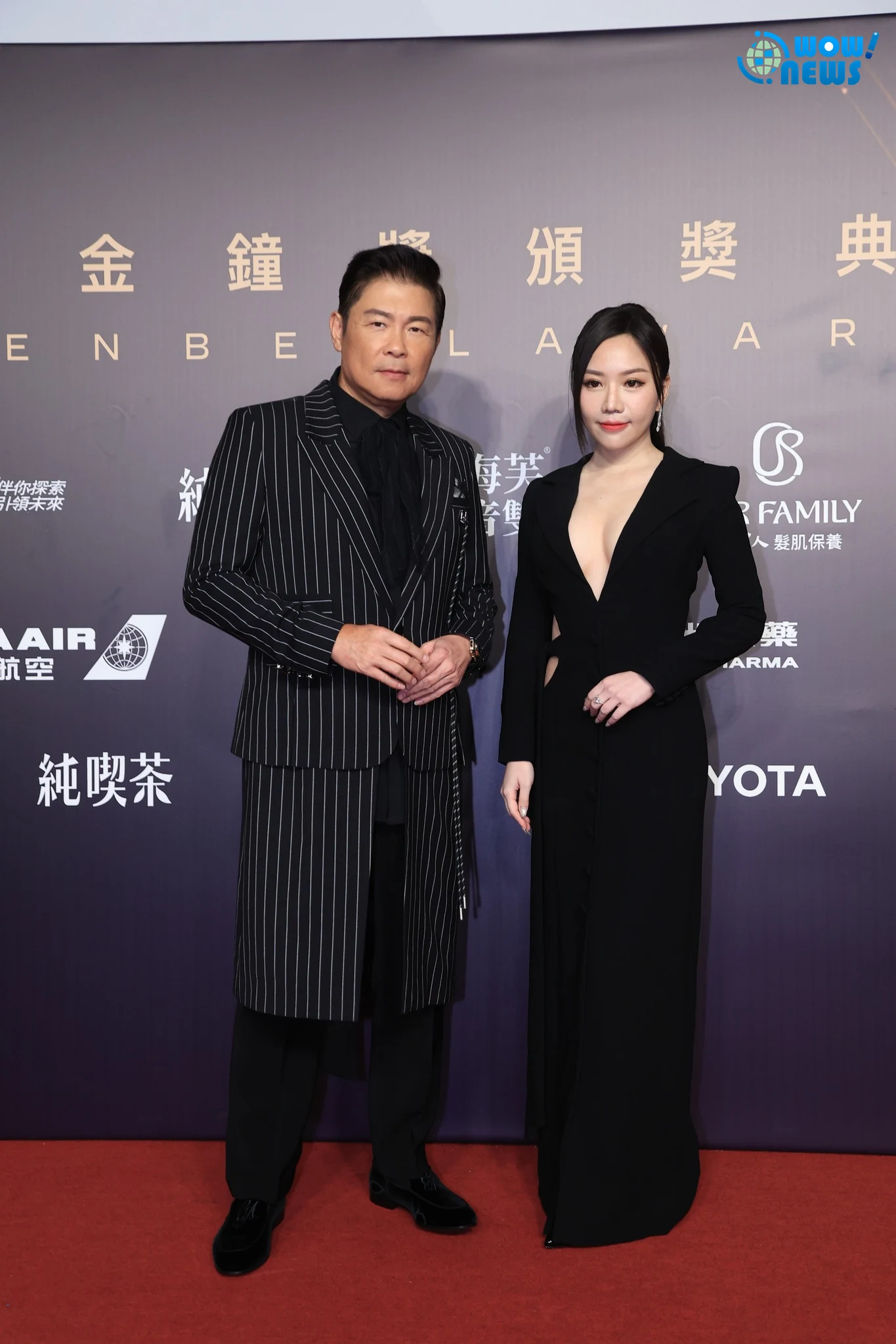 金鐘61/蔡尚樺火辣深V拚開低走高!曾國城驚呼:把祖先都帶出來了 - 照片 2
