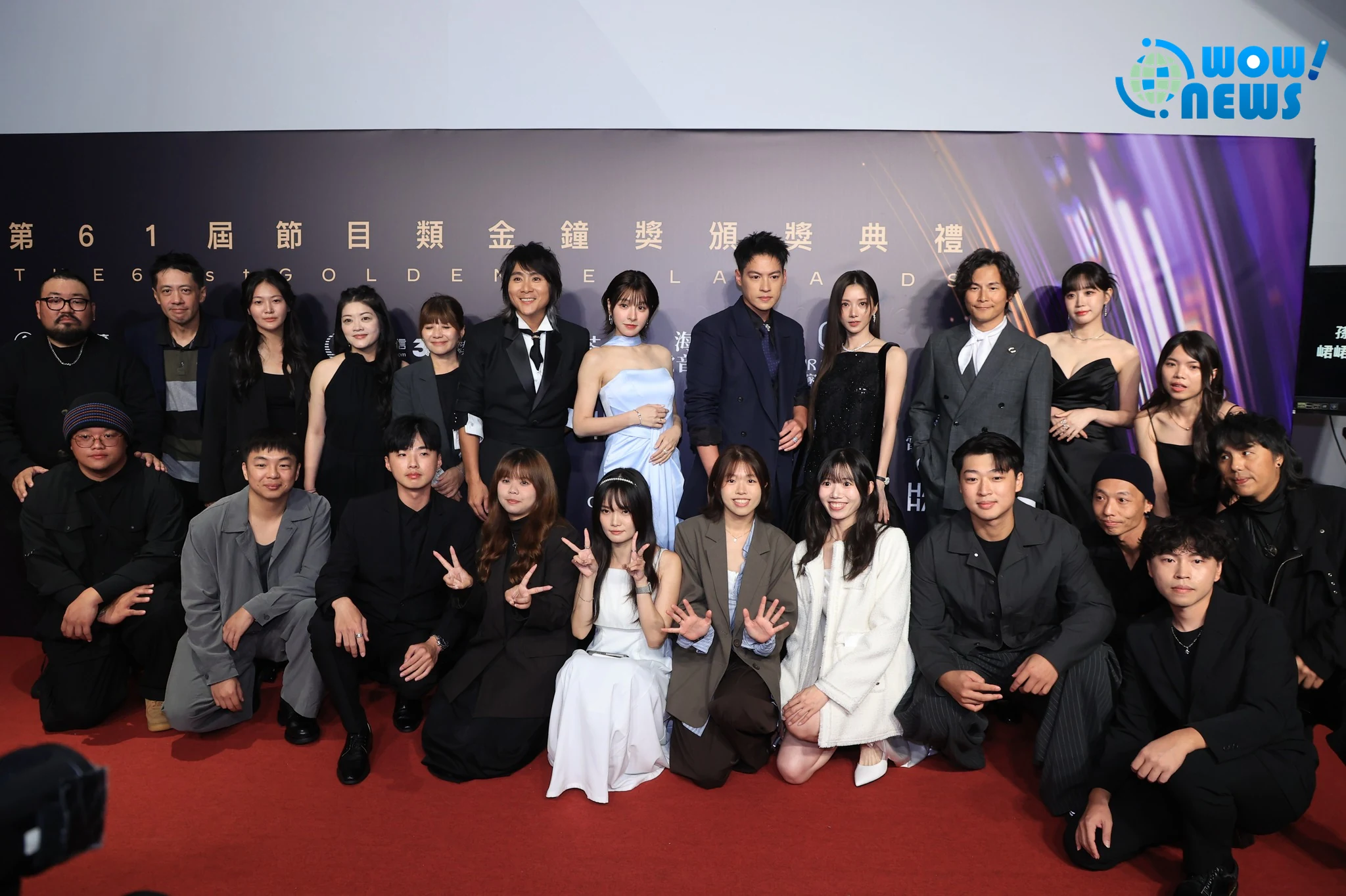 金鐘61／王仁甫偕《飢餓遊戲》走紅毯！感性把缺席隊友林莎當幸運物 - 照片 2