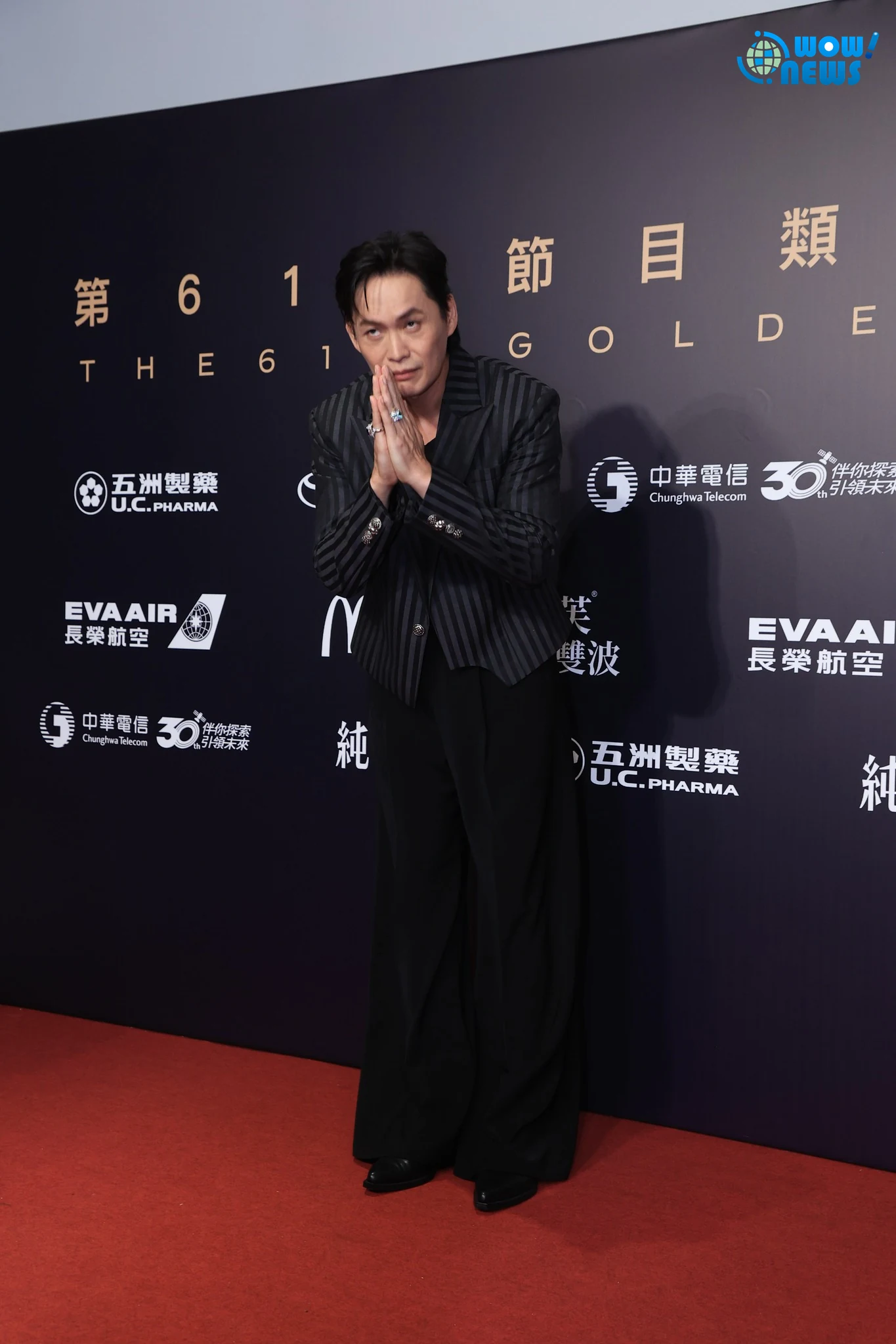邰智源見羅時豐超狂胸肌秒認輸!《真料理兩鍋論》主持群合體走金鐘紅毯 - 照片 12