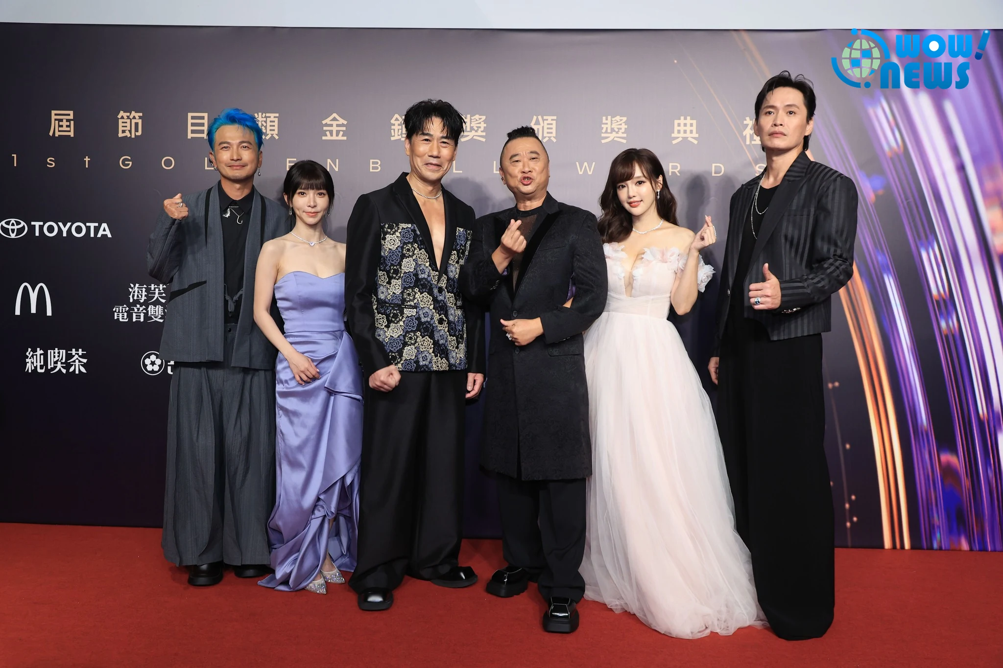 邰智源見羅時豐超狂胸肌秒認輸!《真料理兩鍋論》主持群合體走金鐘紅毯 - 照片 3