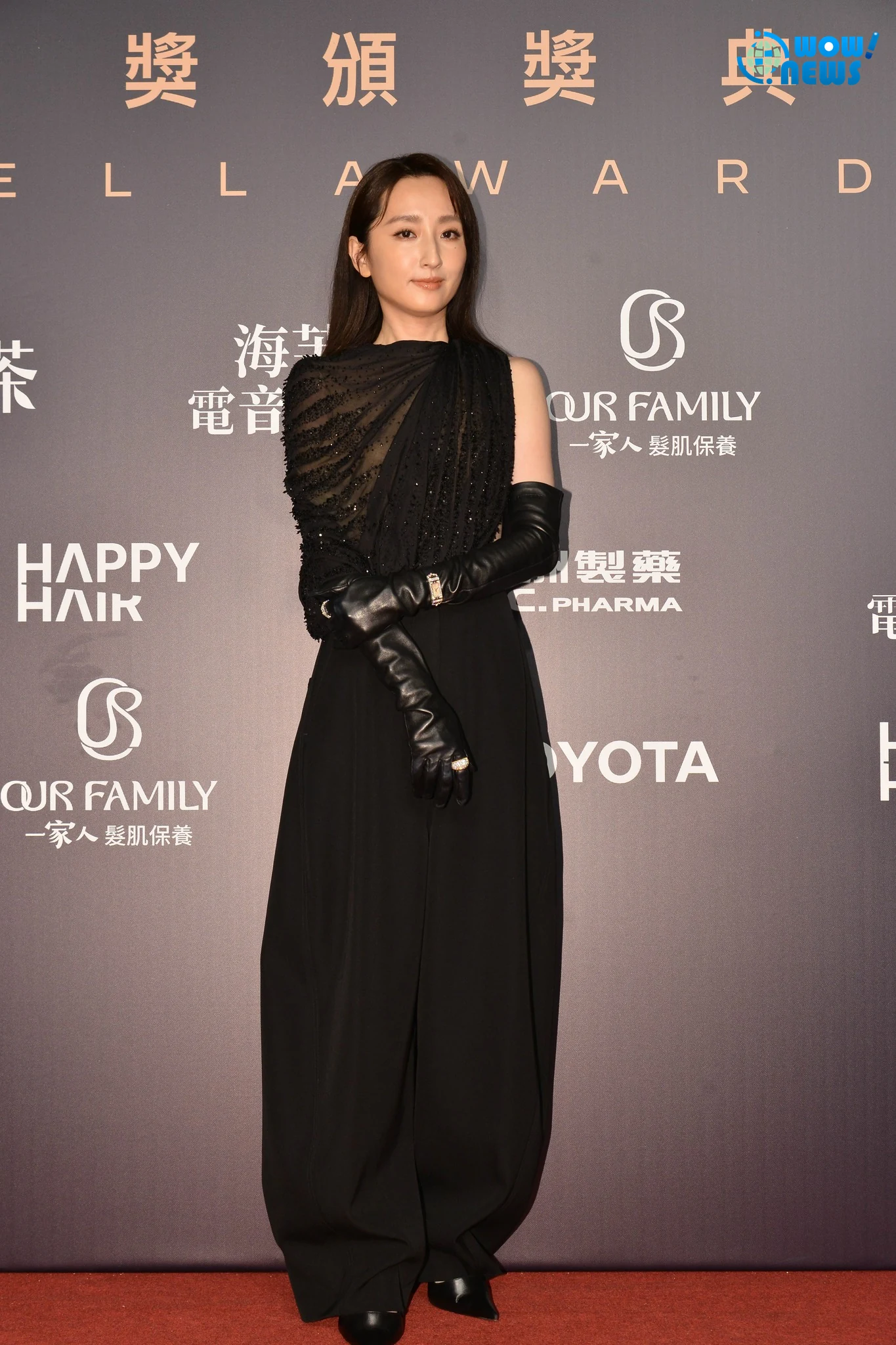 【金鐘61】曾敬驊攜柯佳嬿登紅毯！自曝嗑蛋撻淡定迎戰視帝、秀流利台語 - 照片 10