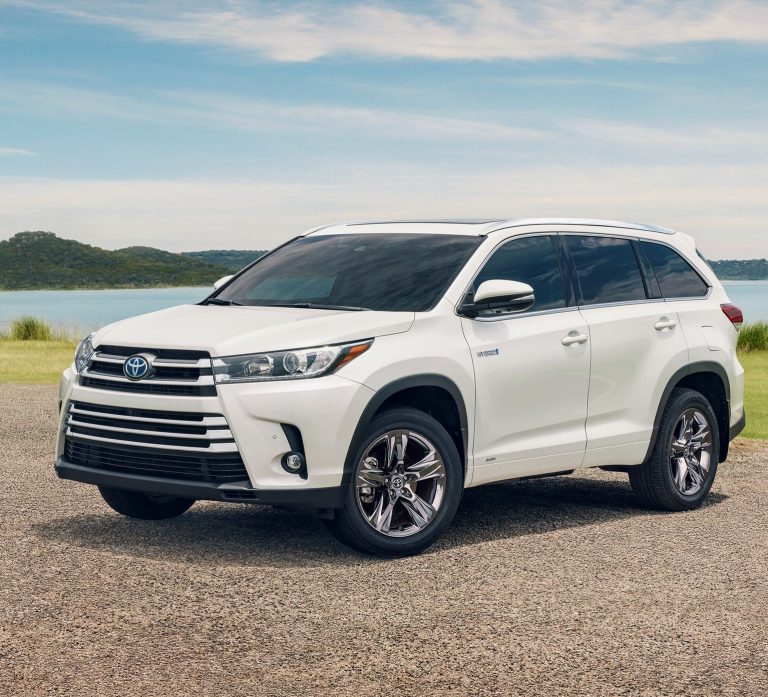 Toyota-Highlander-768x697