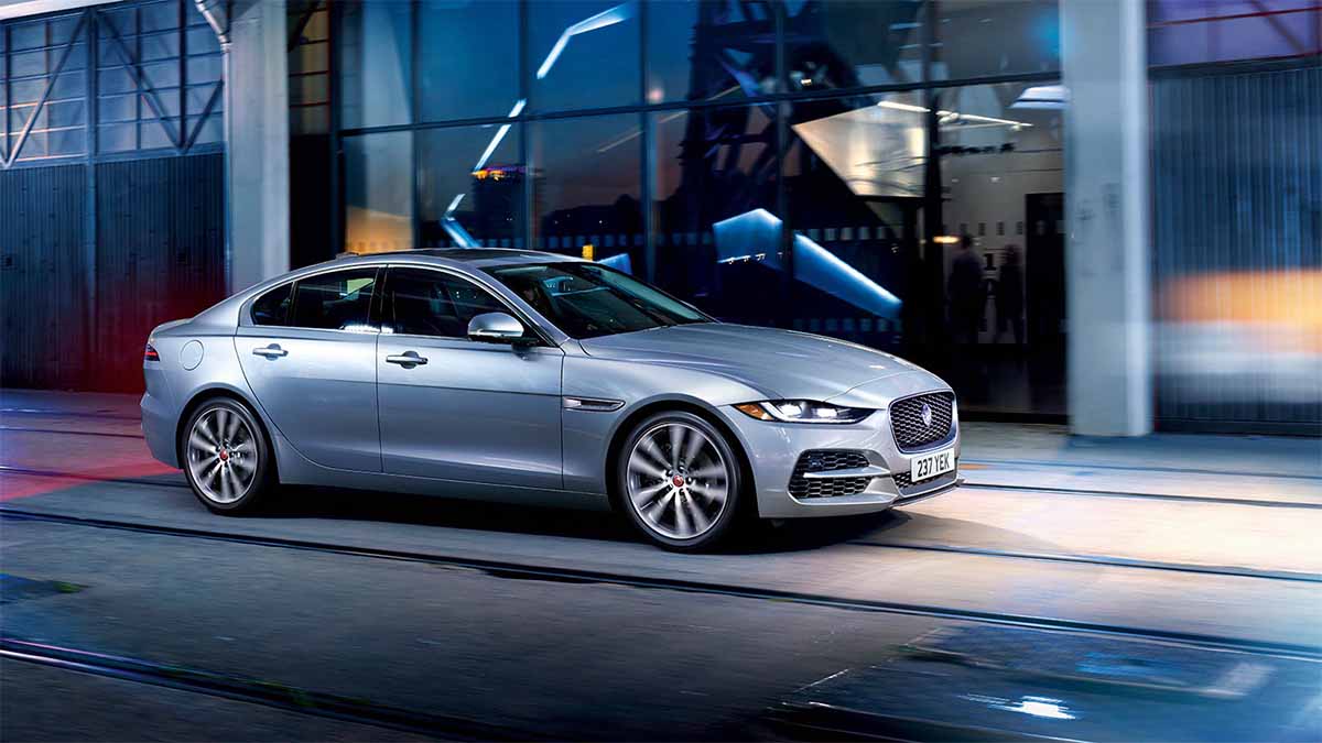 Jaguar XE