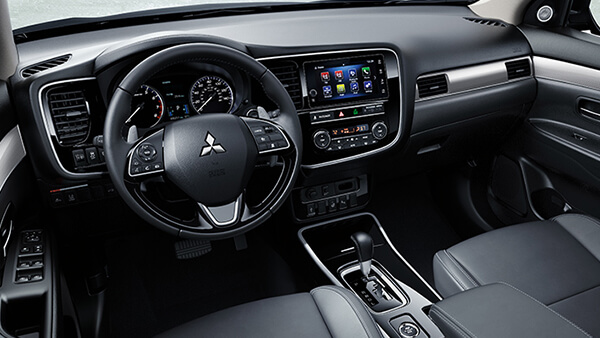 Mitsubishi-Outlander-Interior