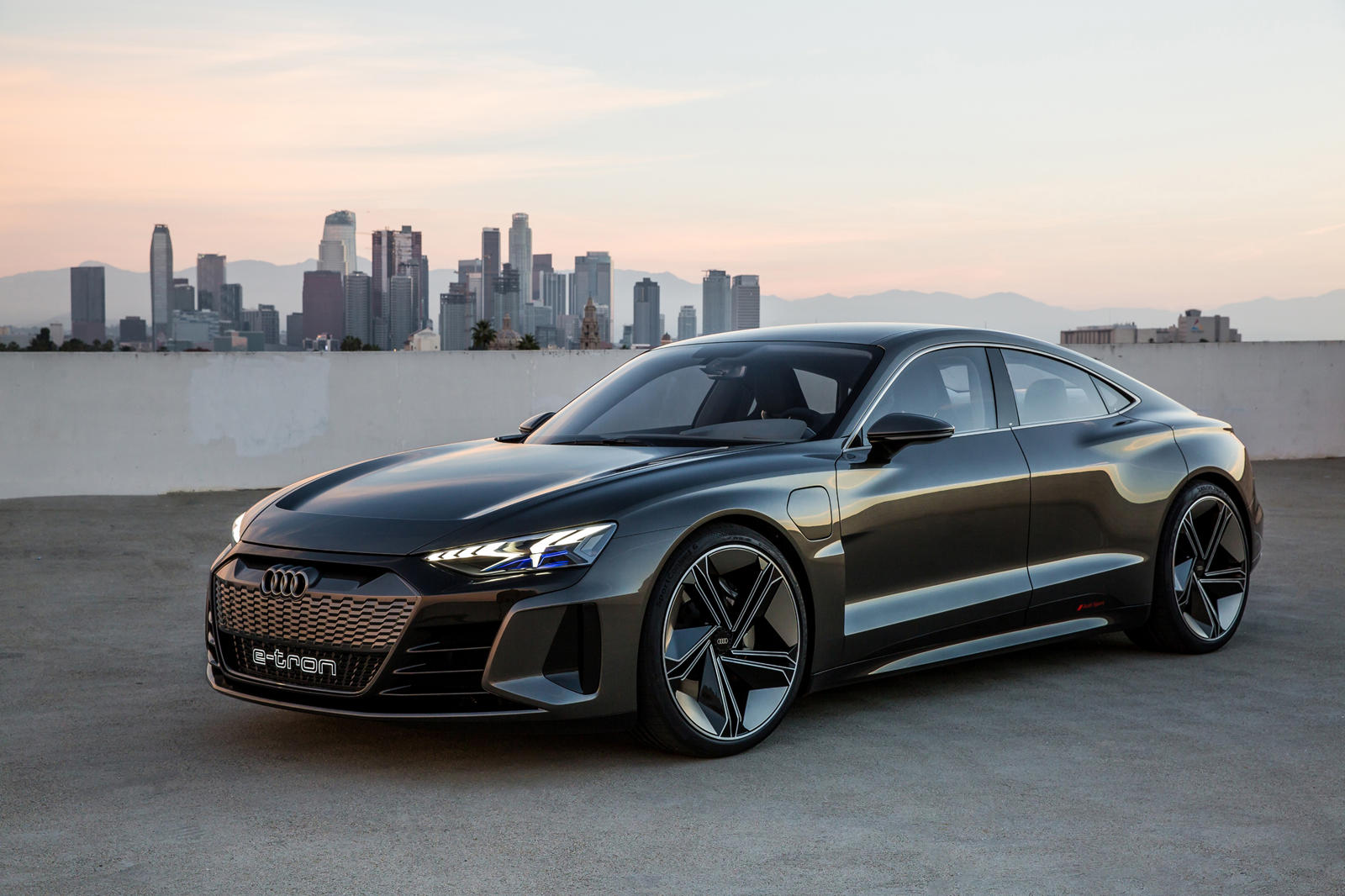 2021-Audi-e-Tron-GT