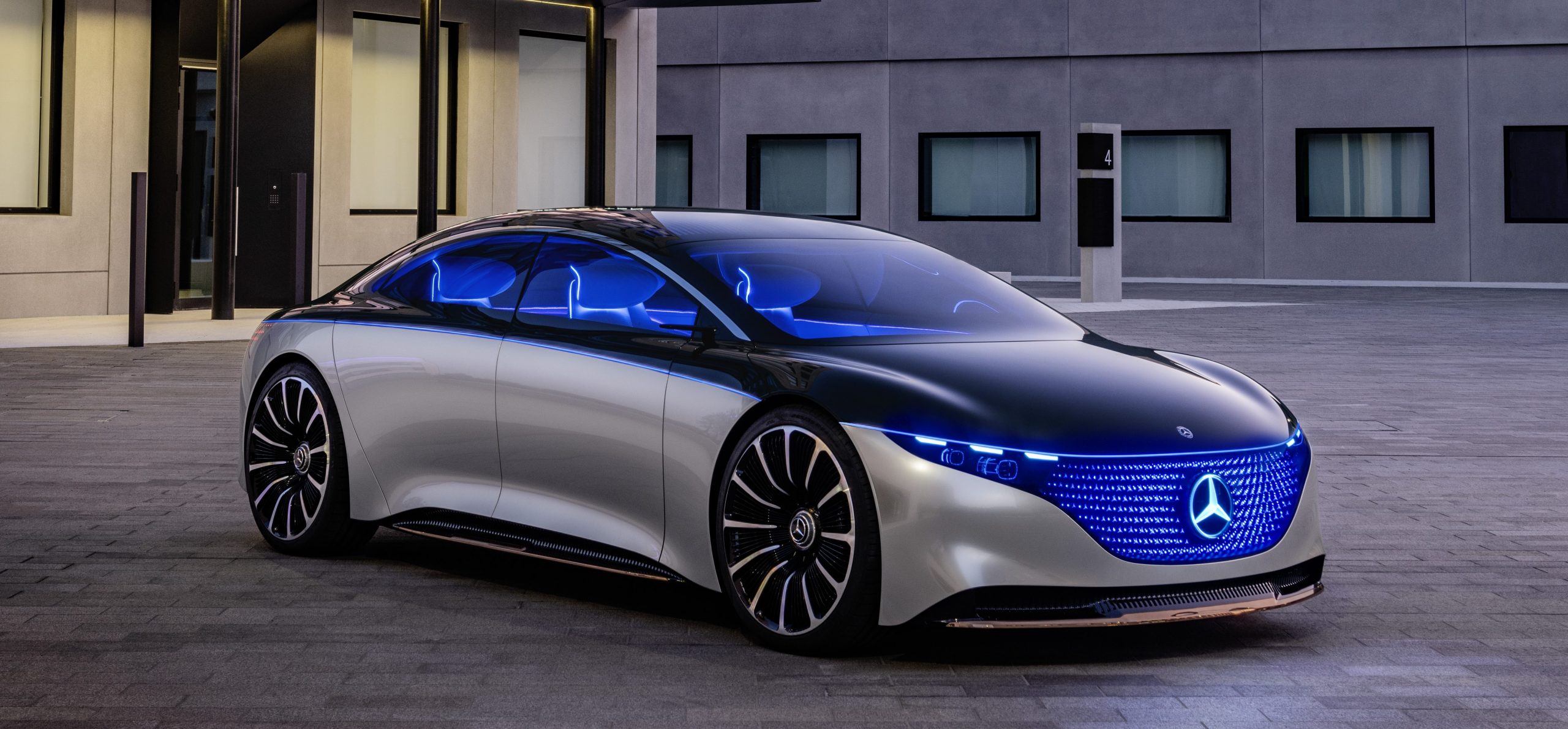 Mercedes-EQS-electric-vehicle-scaled