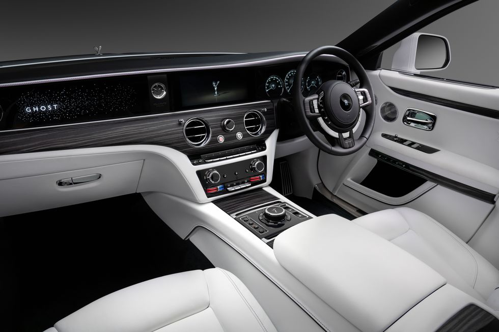 2021-rolls-royce-ghost