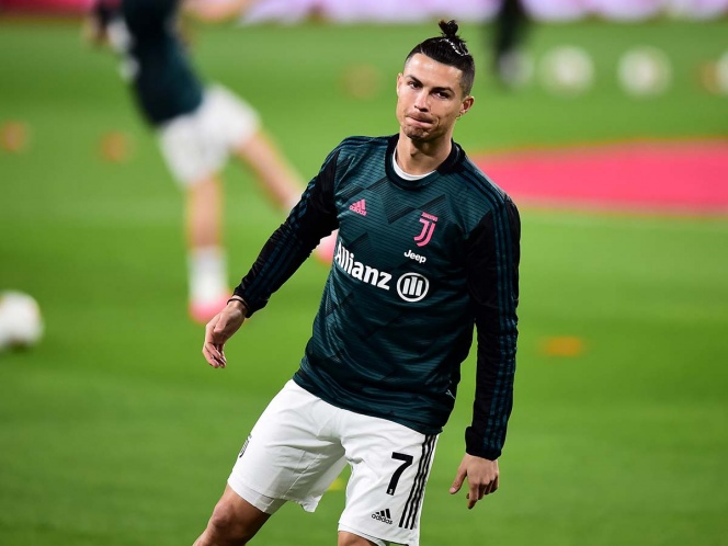 Cristiano Ronaldo reducirá su sueldo por coronavirus