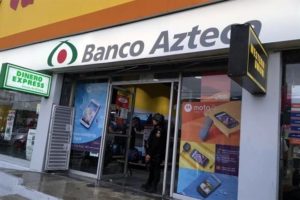 Empresa que debe millones a Banco Azteca inicia proceso de bancarrota en EU