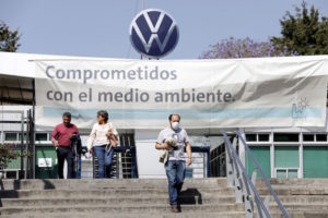 Suspende VW producción en su planta Puebla por Covid-19