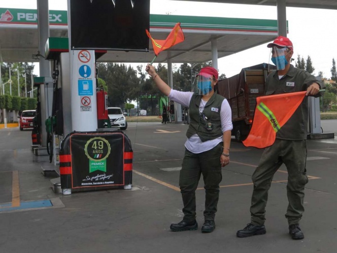 Por Covid-19 cae 60% venta de gasolina