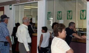 IMSS adelanta pago de pensiones del mes de mayo y beneficiará a 3.8 millones de personas