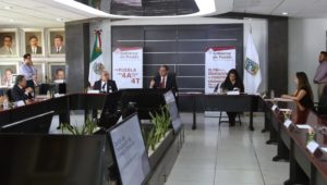 Instalan Consejo Directivo de la Universidad de la Salud de Puebla