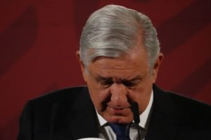 Aprobación de AMLO cae a menos del 50 por ciento, según encuesta Mitofsky