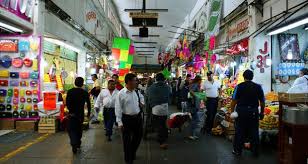 Sanitizan mercados y centros de abasto de la ciudad como medida ante el coronavirus