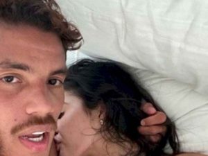 Jonathan dos Santos comparte foto sexual ¿Es Kylie Jenner?