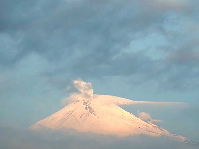 Registra el Popocatépetl 94 exhalaciones en 24 horas