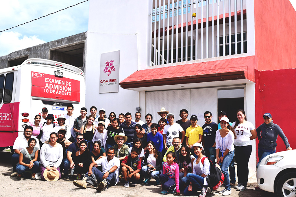 Trabajar desde las comunidades, misión de la reconstrucción del tejido social