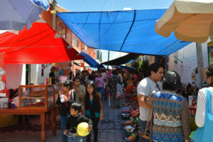 53.6% de la población trabaja en condiciones de informalidad laboral: especialista