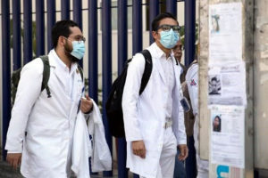 Gobierno busca sancionar con cárcel agresiones contra personal medico