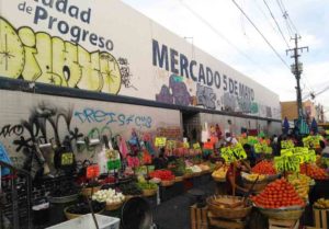 Proponen comerciantes cerrar dos días los mercados, para disminuir afluencia