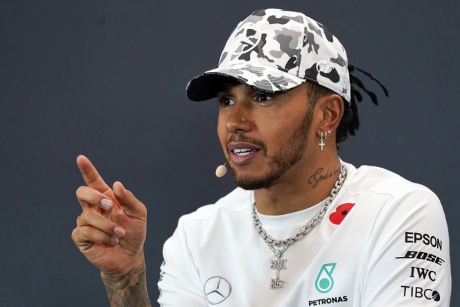 Hamilton encabeza protesta de pilotos de F1 contra el racismo