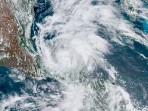 Llega a Ciudad del Carmen la tormenta tropical ‘Cristóbal’