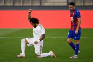 Marcelo celebra gol con gesto antirracista