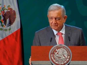 Iberdrola busca continuar inversiones en México: López Obrador