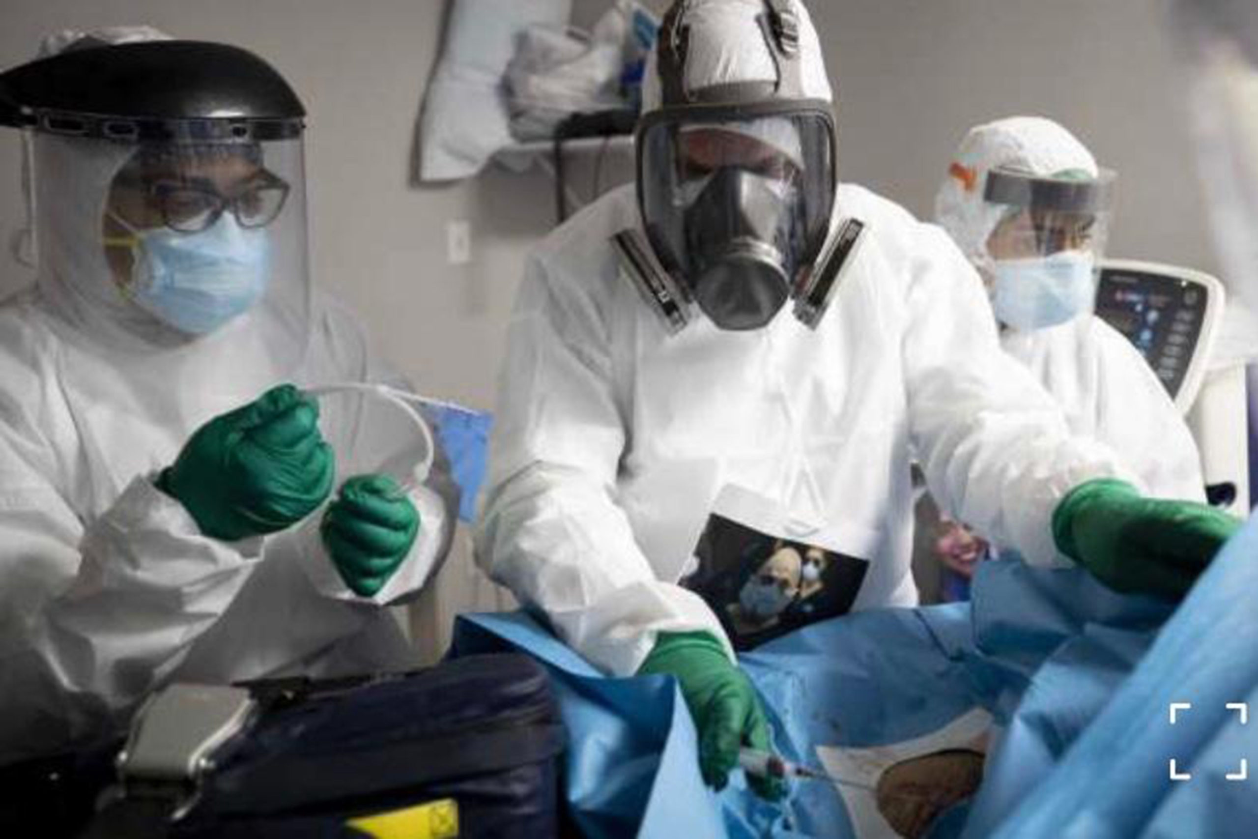 Durante la pandemia por COVID-19, estudiante de Medicina de la BUAP colabora en el United Memorial Medical Center on Tidwell