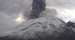 Registra el volcán Popocatépetl en las últimas 24 horas 207 exhalaciones