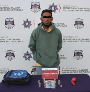 Detuvo Policía Municipal a hombre por robo a sucursal de Elektra