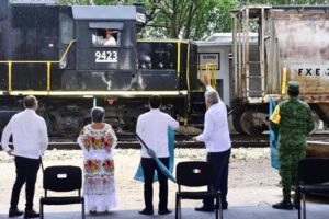 Tren Maya no “va a afectar a los jaguares de África”, AMLO defiende su construcción